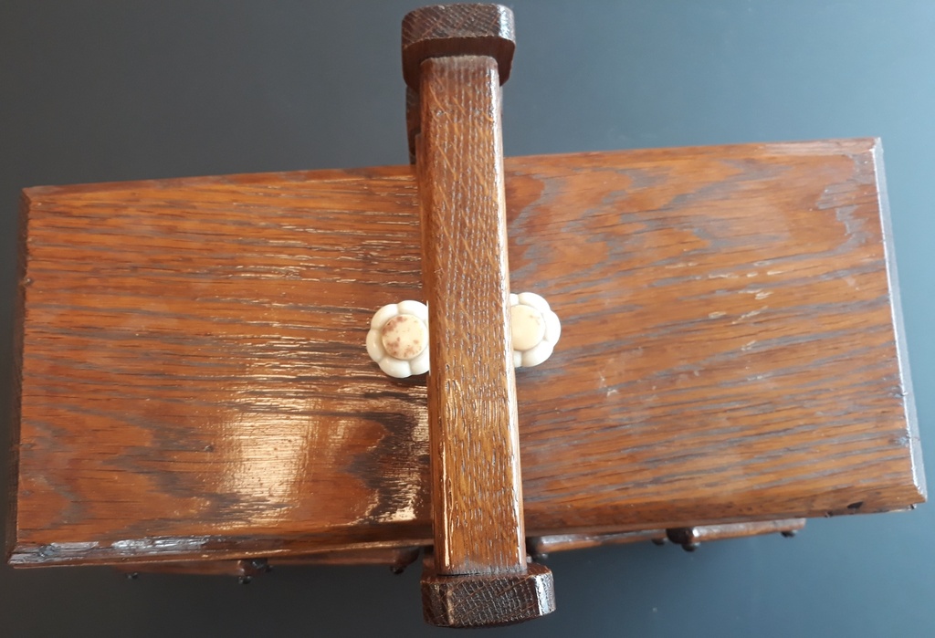 Vintage houten knutsel/naaikoffer