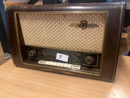 [5-00028] Meubel Radio Imperial 57774