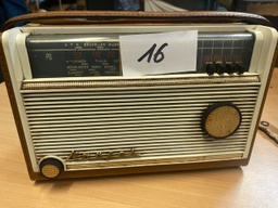 [5-00035] Draagbare Radio  Krëfel
