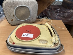 [3-00046] Draagbare Platenspeler Oscar Toppaz